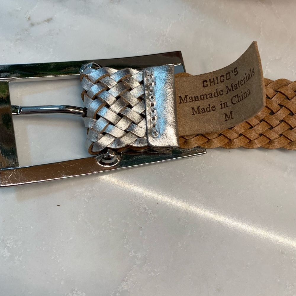 NWOT Chico’s Stylish Silver Leather Woven Belt Size M 8 10​ - Picture 2 of 4
